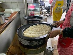 -黄阿姨锅贴大王(万航渡路店)