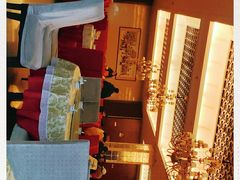 -鸿一饭店(隐秀路店)