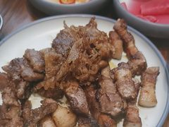 -明洞阿姨·韩式酱蟹烤肉·创意料理(三元桥店)