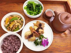 -雪梅月子中心(华侨城店)
