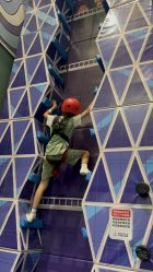 -MELAND CLUB亲子乐园·派对·餐厅(北京芳圆里ID MALL店)