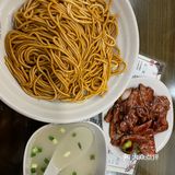奥灶面 生意兴隆 好吃小贵