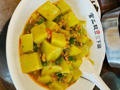 -富正毅三下锅(体育馆店)