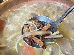 -阿山卓·野生菌火锅·纳西火塘烤肉