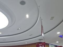 -雅悦齿科(顾村公园店)