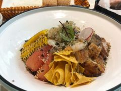 鸡肉大虾鲜蔬波奇碗-西堤牛排(南京龙江店)