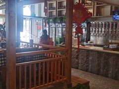 大堂-雪熊哈尔滨烧烤·精酿啤酒·砂锅(中央胜境店)