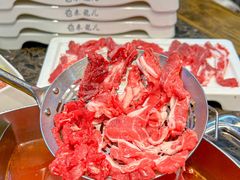 -来龍儿鲜切牛肉自助老火锅