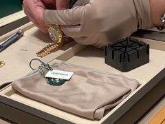 -亨得利钟表商店