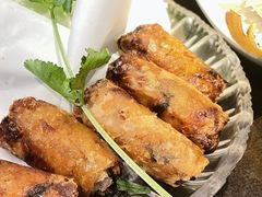 -大头虾越式风味餐厅(光明广场店)