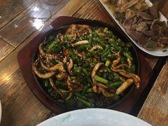 铁板鱿鱼-八张桌子(老店)