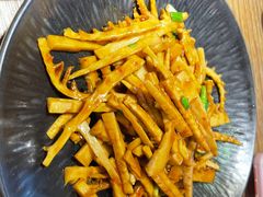 油焖嫩芽竹笋-中8楼风尚云南菜(颐堤港店)