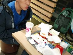 -麦当劳(农光里店)