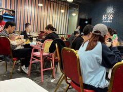 -活潑鲜跳(湖滨商业街店)
