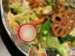 -铭牛烧肉·和牛海鲜自助(高新月牙湖店)