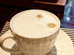 -广州万富希尔顿酒店·感趣自助餐厅·金秋蟹宴生蚝海鲜刺身