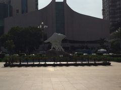 -人民广场