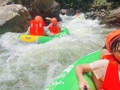 -雅鲁激流探险漂流