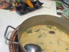 -洪氏嗨捞·猪肚鸡火锅(阳光天地店)