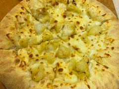 果肉榴莲比萨-达美乐比萨(水晶港店)