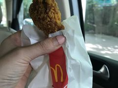 -麦当劳(友谊路得来速店)