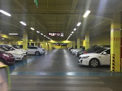 -欧尚超市苏州店停车场(金鸡湖路店)