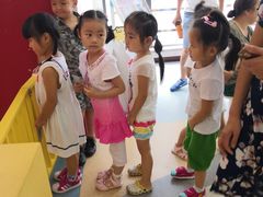 -海天商务大厦-地上停车场