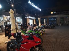 -ACE&CAFE火车咖啡厅(751店)