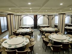 -鑫渔港海鲜本地菜·山海关浑锅(东戴河店)