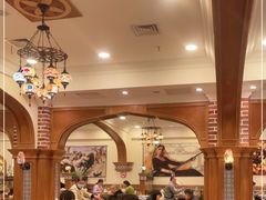 -清真·玛丽亚新疆菜主题餐厅(浙江中路店)