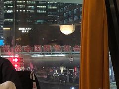 -沪小胖小龙虾(淮海中路旗舰店)