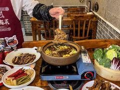 -老鼎万春卤菜(五代传承创始老店)