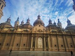 -皮拉尔圣母圣殿主教座堂