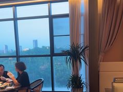-鸽子侯·家宴·平价海鲜(绿地店)