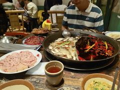 -周小明火锅(黑金冠社区店)