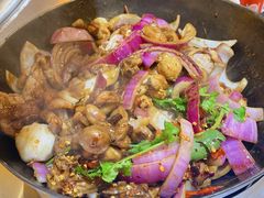 -胡须佬鸡煲四季火锅店(石厦西村直营店)