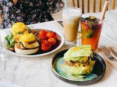 双层牛肉汉堡-The Rug Cafe(王府中环店)