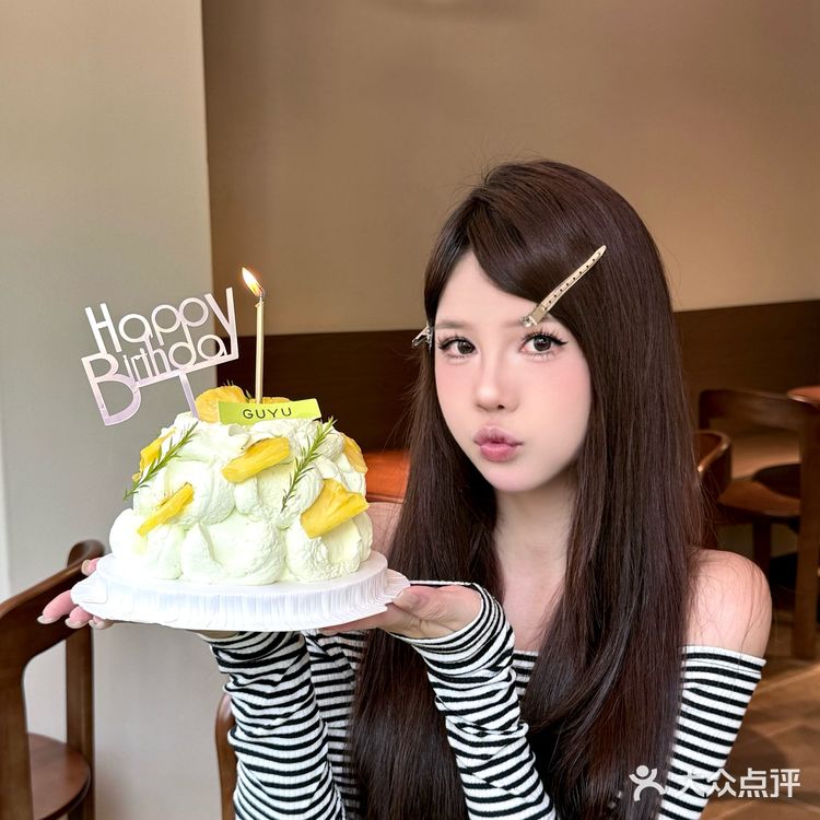 太原｜好看到可以拍一百张的冷萃茶蛋糕