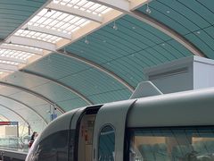 -龙阳路磁悬浮列车总站-停车场