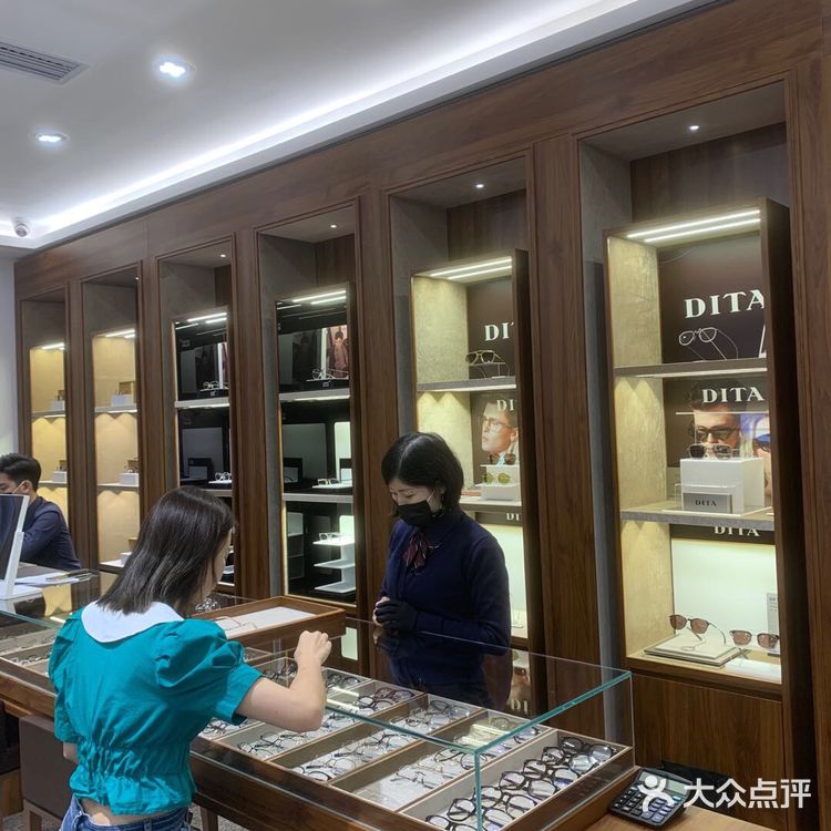 深圳探店 | 香港目色眼镜品牌集合店