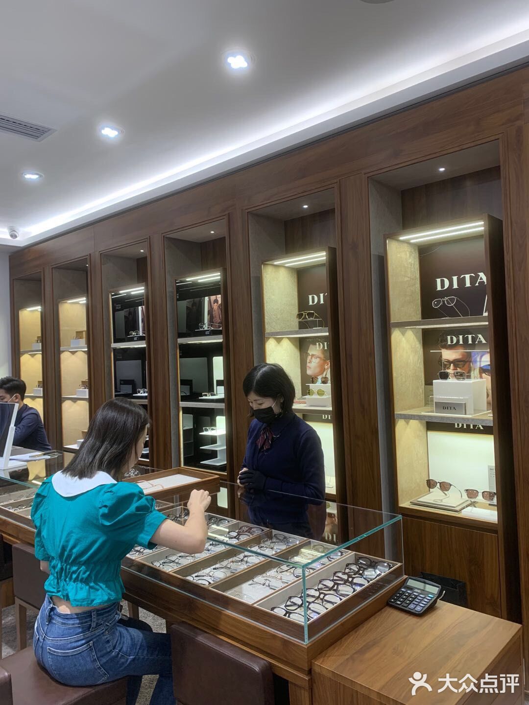 深圳探店 | 香港目色眼镜品牌集合店