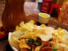 -老滇山寨•云南特色菜•地方菜•民族风情歌舞表演(金碧店)