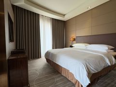 -昆明中心皇冠假日酒店