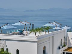 -蜜悦·波西塔诺悬崖海景餐厅