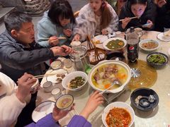 -帅巴人舅母子腊蹄民俗村