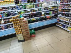 -新苗超市(科英布拉街店)