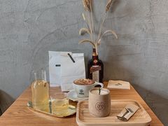 -ZING COFFEE 镜咖啡