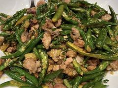 -蔼若春.传承三十年云南菜(金碧公园店)