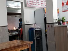 -何记酿皮店(西流湾店)