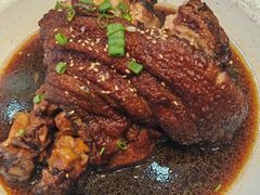 -老码头黑皮肘子锅包肉熏酱水饺(文政街店)